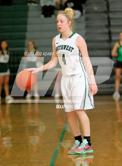 Thumbnail 2 in Elkhorn South @ Lincoln Southwest photogallery.
