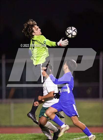 Thumbnail 3 in Newark Memorial vs. Concord (CIFNCS D2 Rd 1) photogallery.
