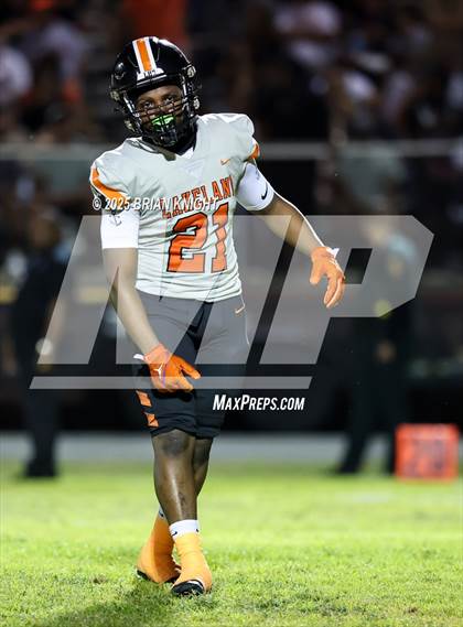 Thumbnail 3 in Lakeland @ Lake Gibson photogallery.