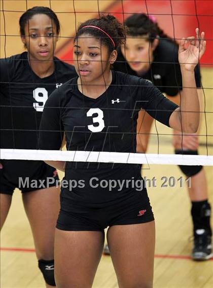 Thumbnail 1 in Berean Christian @ Salesian (CIF NCS D4 Playoffs) photogallery.