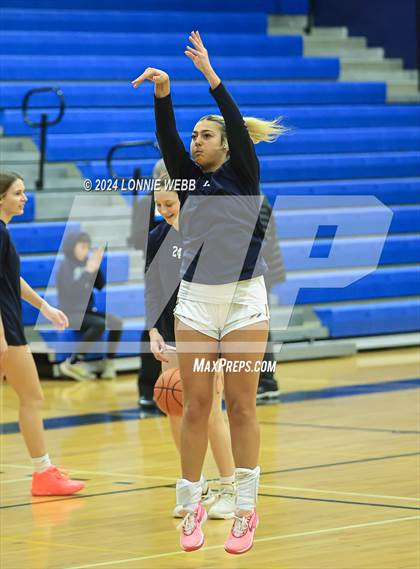 Thumbnail 2 in Somers vs Pelham (NYSPHSAA Section 1 Class AA Quarter Final) photogallery.