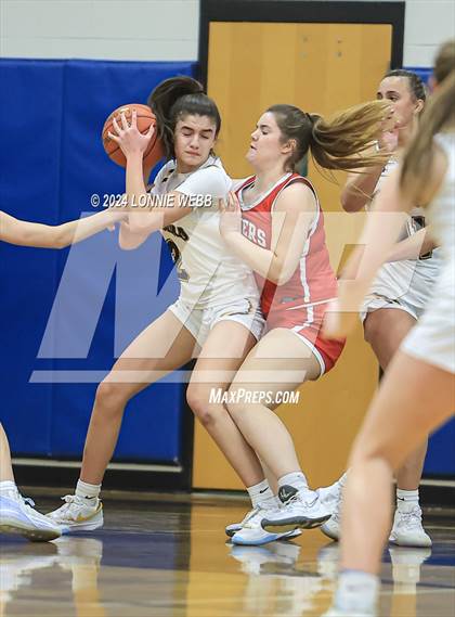 Thumbnail 1 in Somers vs Pelham (NYSPHSAA Section 1 Class AA Quarter Final) photogallery.