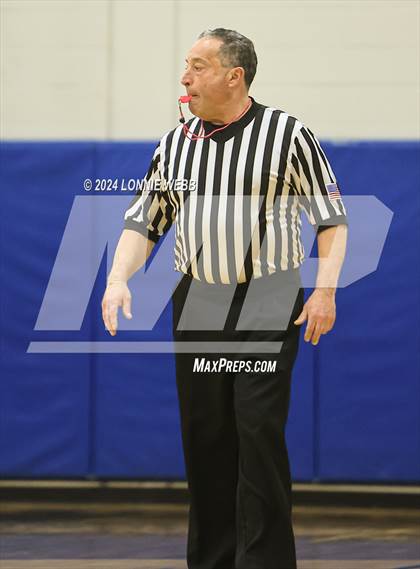 Thumbnail 1 in Somers vs Pelham (NYSPHSAA Section 1 Class AA Quarter Final) photogallery.