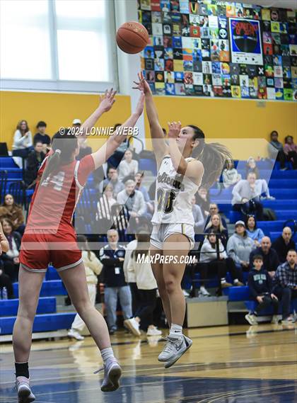 Thumbnail 2 in Somers vs Pelham (NYSPHSAA Section 1 Class AA Quarter Final) photogallery.