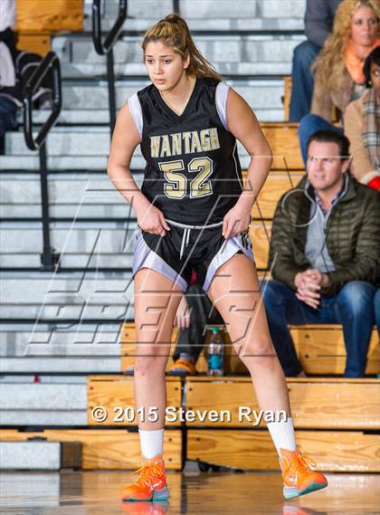 Thumbnail 2 in Wantagh vs North Shore (Section 8 Class A Final) photogallery.