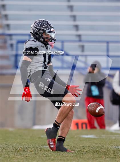 Thumbnail 3 in Windsor @ Pomona (CHSAA 3A Quarter Finals) photogallery.