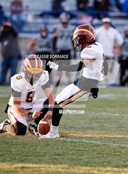 Thumbnail 2 in Windsor @ Pomona (CHSAA 3A Quarter Finals) photogallery.