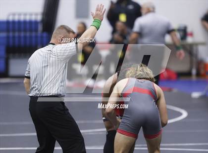 Thumbnail 1 in UIL Boys Wrestling Region 4 Finals (Day 2) photogallery.