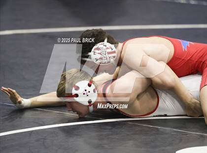 Thumbnail 2 in UIL Boys Wrestling Region 4 Finals (Day 2) photogallery.