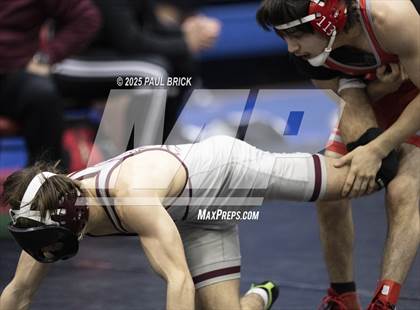Thumbnail 1 in UIL Boys Wrestling Region 4 Finals (Day 2) photogallery.