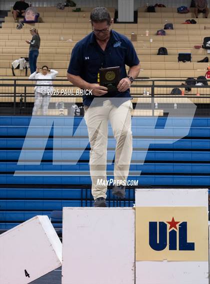 Thumbnail 2 in UIL Boys Wrestling Region 4 Finals (Day 2) photogallery.