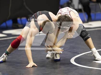 Thumbnail 2 in UIL Boys Wrestling Region 4 Finals (Day 2) photogallery.