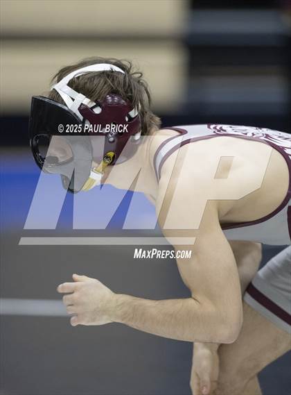 Thumbnail 3 in UIL Boys Wrestling Region 4 Finals (Day 2) photogallery.