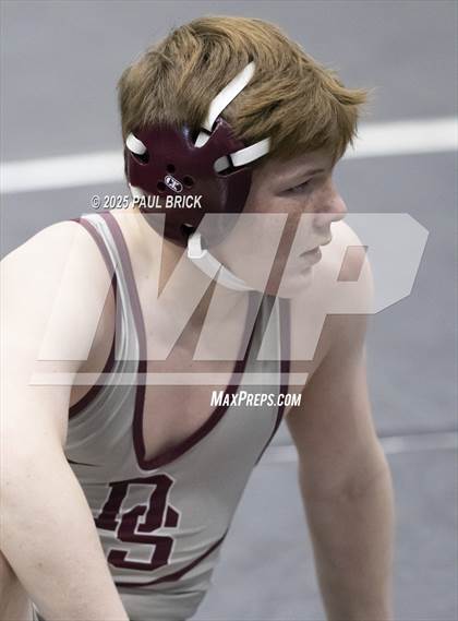 Thumbnail 3 in UIL Boys Wrestling Region 4 Finals (Day 2) photogallery.