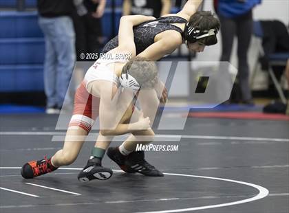 Thumbnail 1 in UIL Boys Wrestling Region 4 Finals (Day 2) photogallery.