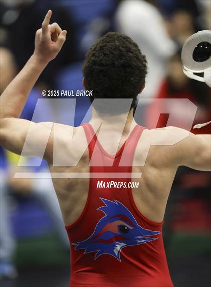 Thumbnail 2 in UIL Boys Wrestling Region 4 Finals (Day 2) photogallery.