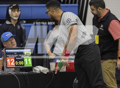 Thumbnail 3 in UIL Boys Wrestling Region 4 Finals (Day 2) photogallery.