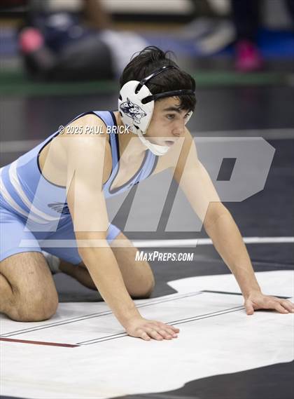 Thumbnail 2 in UIL Boys Wrestling Region 4 Finals (Day 2) photogallery.