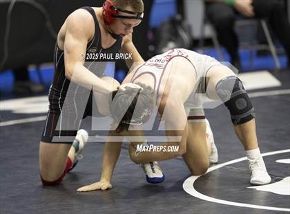 Thumbnail 1 in UIL Boys Wrestling Region 4 Finals (Day 2) photogallery.