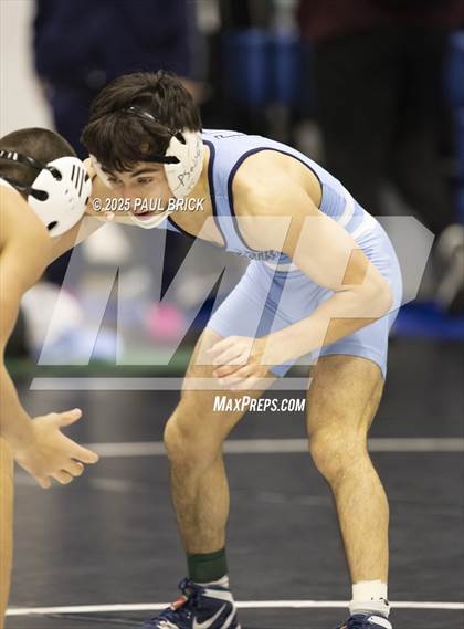 Thumbnail 3 in UIL Boys Wrestling Region 4 Finals (Day 2) photogallery.