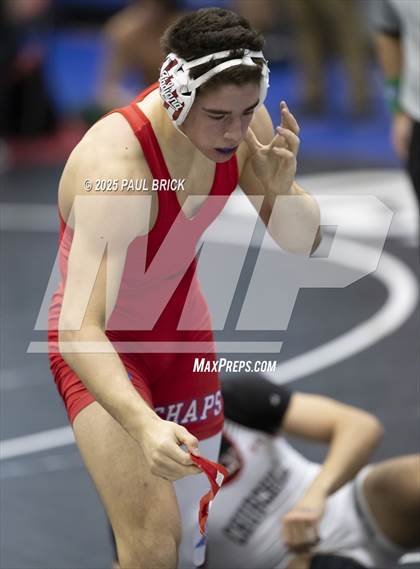 Thumbnail 3 in UIL Boys Wrestling Region 4 Finals (Day 2) photogallery.