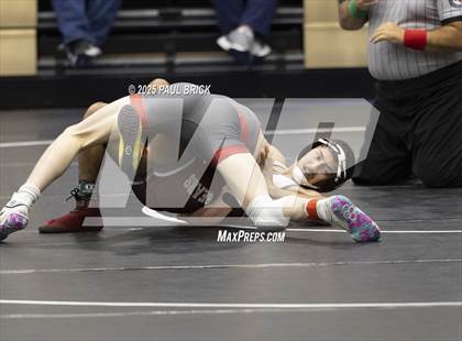 Thumbnail 1 in UIL Boys Wrestling Region 4 Finals (Day 2) photogallery.