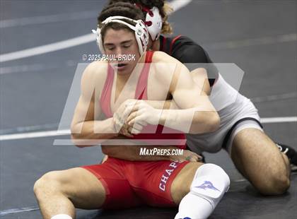 Thumbnail 1 in UIL Boys Wrestling Region 4 Finals (Day 2) photogallery.