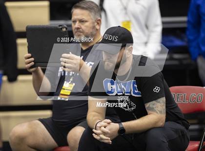 Thumbnail 1 in UIL Boys Wrestling Region 4 Finals (Day 2) photogallery.