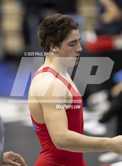 Thumbnail 3 in UIL Boys Wrestling Region 4 Finals (Day 2) photogallery.