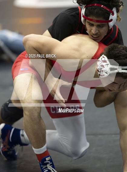 Thumbnail 3 in UIL Boys Wrestling Region 4 Finals (Day 2) photogallery.