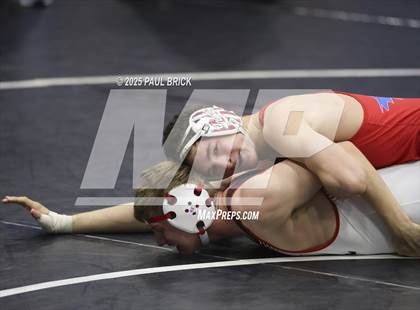 Thumbnail 3 in UIL Boys Wrestling Region 4 Finals (Day 2) photogallery.