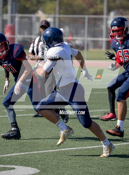 Thumbnail 2 in Bellarmine-Jefferson vs Lighthouse Christian photogallery.