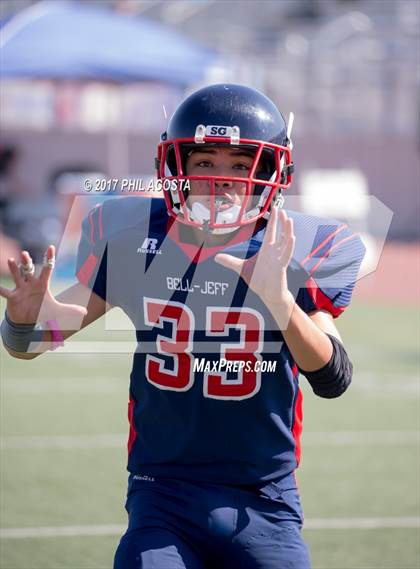 Thumbnail 2 in Bellarmine-Jefferson vs Lighthouse Christian photogallery.