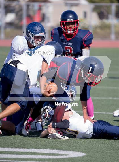 Thumbnail 3 in Bellarmine-Jefferson vs Lighthouse Christian photogallery.