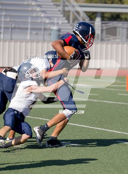 Thumbnail 2 in Bellarmine-Jefferson vs Lighthouse Christian photogallery.