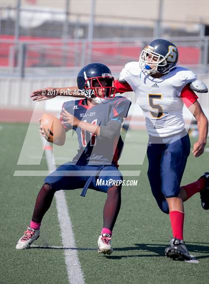 Thumbnail 2 in Bellarmine-Jefferson vs Lighthouse Christian photogallery.