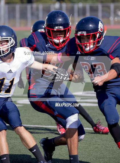 Thumbnail 3 in Bellarmine-Jefferson vs Lighthouse Christian photogallery.