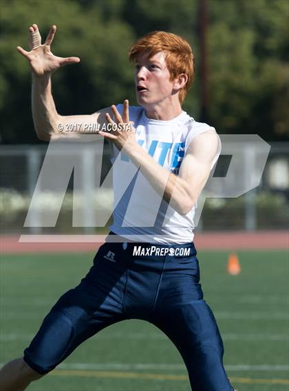 Thumbnail 2 in Bellarmine-Jefferson vs Lighthouse Christian photogallery.
