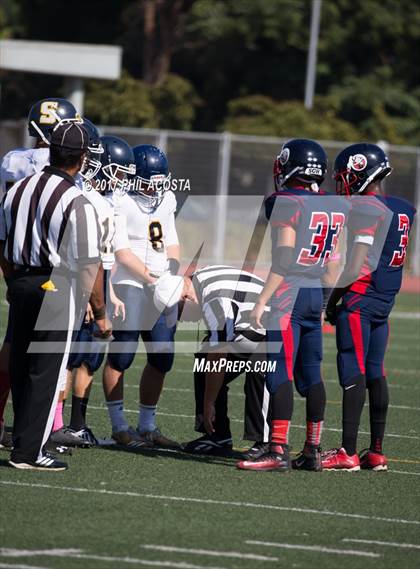 Thumbnail 3 in Bellarmine-Jefferson vs Lighthouse Christian photogallery.