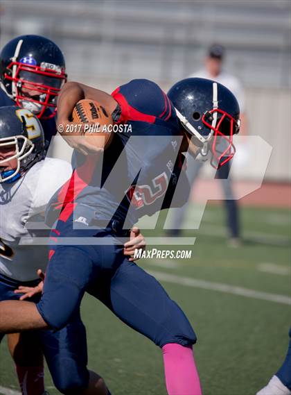 Thumbnail 2 in Bellarmine-Jefferson vs Lighthouse Christian photogallery.