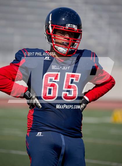 Thumbnail 3 in Bellarmine-Jefferson vs Lighthouse Christian photogallery.
