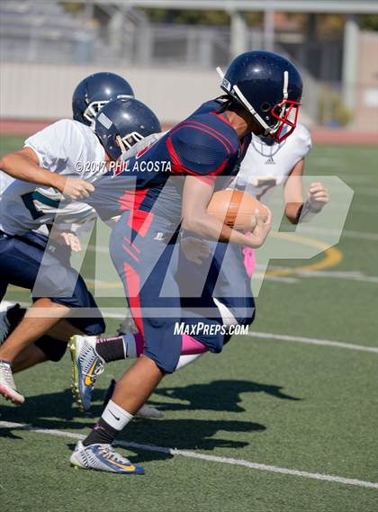 Thumbnail 2 in Bellarmine-Jefferson vs Lighthouse Christian photogallery.