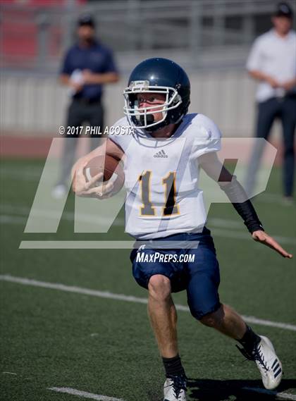 Thumbnail 2 in Bellarmine-Jefferson vs Lighthouse Christian photogallery.