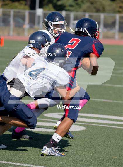Thumbnail 3 in Bellarmine-Jefferson vs Lighthouse Christian photogallery.