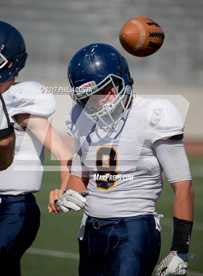 Thumbnail 1 in Bellarmine-Jefferson vs Lighthouse Christian photogallery.