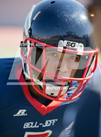 Thumbnail 1 in Bellarmine-Jefferson vs Lighthouse Christian photogallery.