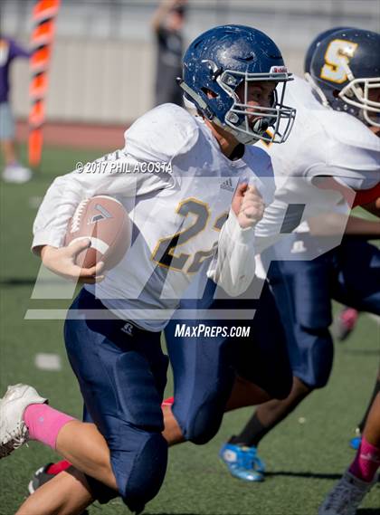 Thumbnail 3 in Bellarmine-Jefferson vs Lighthouse Christian photogallery.