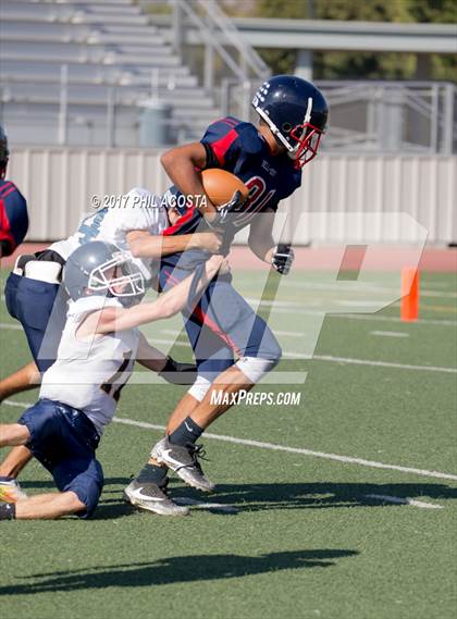 Thumbnail 3 in Bellarmine-Jefferson vs Lighthouse Christian photogallery.