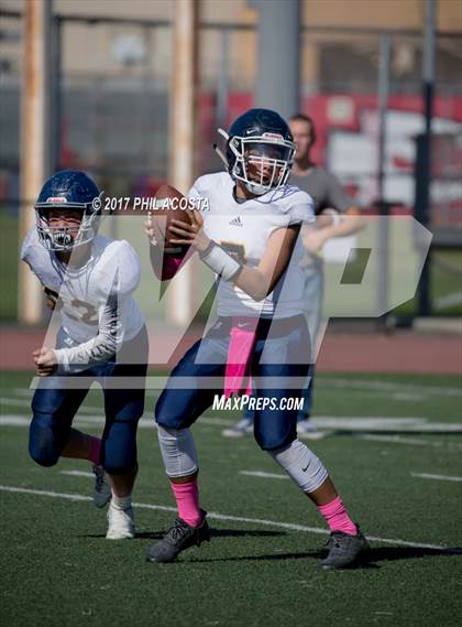 Thumbnail 3 in Bellarmine-Jefferson vs Lighthouse Christian photogallery.