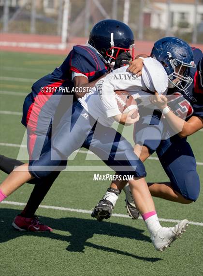 Thumbnail 1 in Bellarmine-Jefferson vs Lighthouse Christian photogallery.